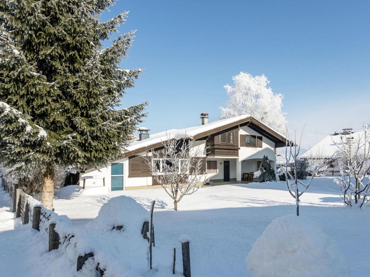 Spacious Chalet In Maishofen Near Forest Luaran gambar